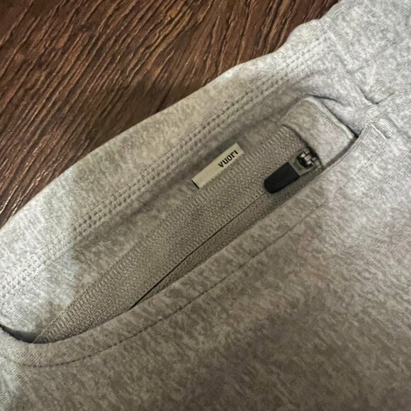 Vuori Halo Performance Shorts - Picture 3 of 6